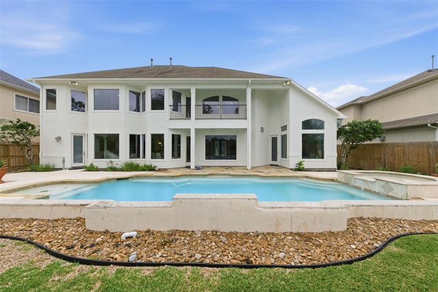 11512 Watercastle Court, Pearland, TX 77584