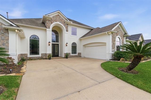 11512 Watercastle Court, Pearland, TX 77584