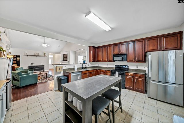 215 Ashburton Lane, West Columbia, SC 29170