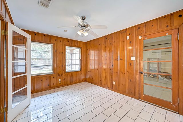 9349 Rosstown Way, Houston, TX 77080