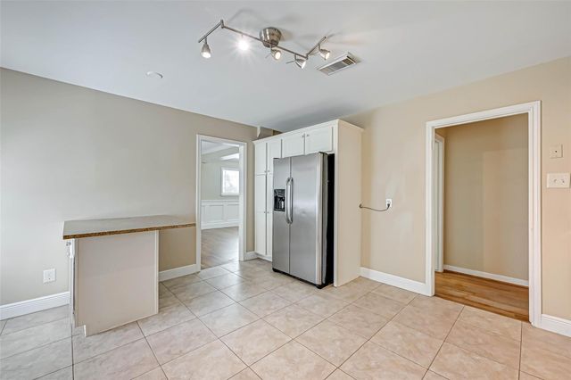 9349 Rosstown Way, Houston, TX 77080