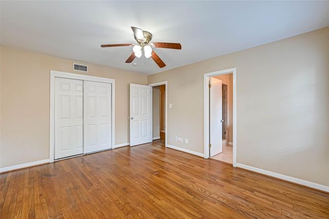 9349 Rosstown Way, Houston, TX 77080