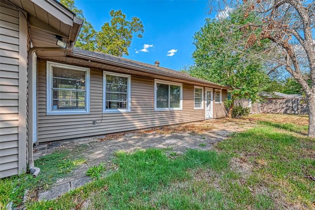 9349 Rosstown Way, Houston, TX 77080