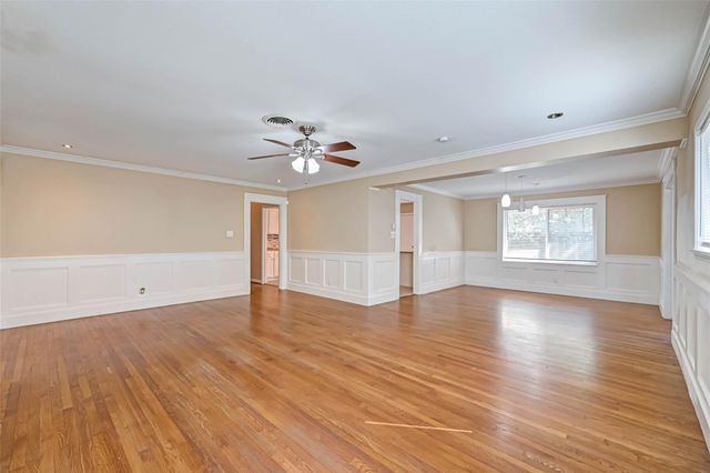 9349 Rosstown Way, Houston, TX 77080