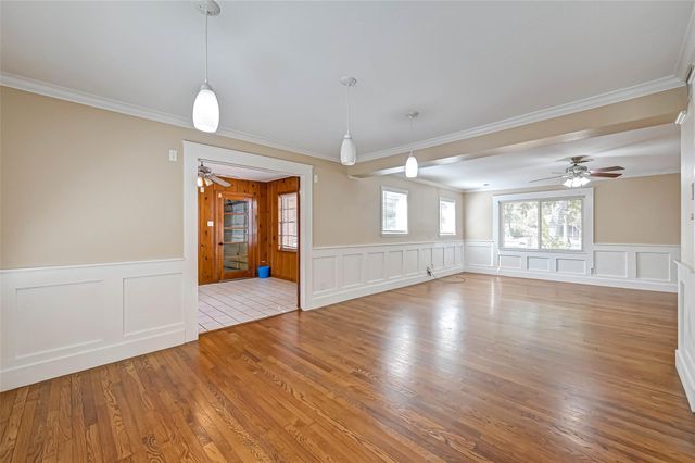 9349 Rosstown Way, Houston, TX 77080