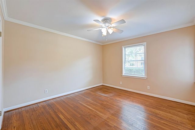 9349 Rosstown Way, Houston, TX 77080