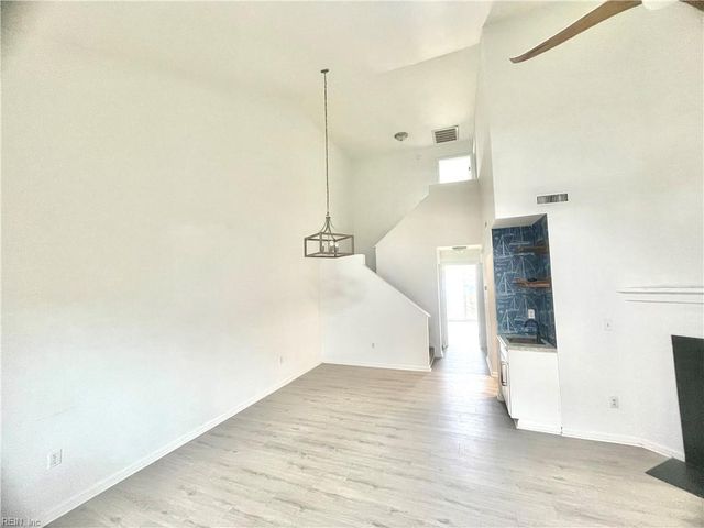 835 Little Bay Ave Apt D, Norfolk, VA 23503