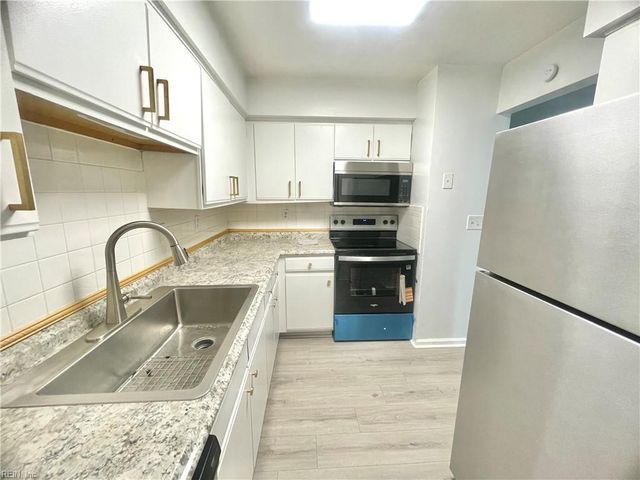 835 Little Bay Ave Apt D, Norfolk, VA 23503