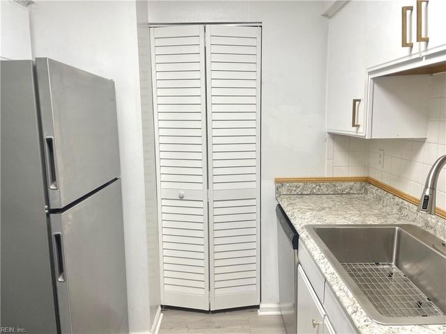 835 Little Bay Ave Apt D, Norfolk, VA 23503