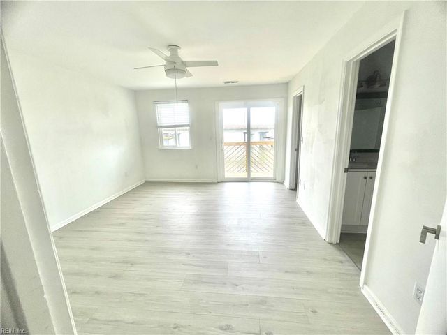 835 Little Bay Ave Apt D, Norfolk, VA 23503