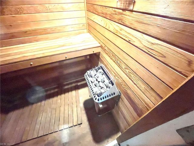 835 Little Bay Ave Apt D, Norfolk, VA 23503