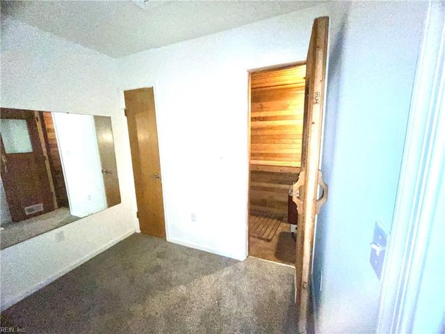 835 Little Bay Ave Apt D, Norfolk, VA 23503