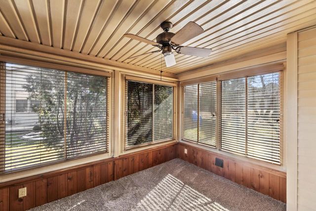 N81W13139 Country Terrace LANE, Menomonee Falls, WI 53051