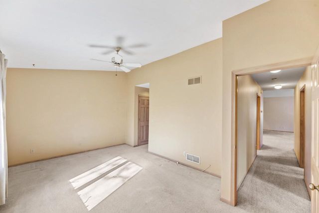 N81W13139 Country Terrace LANE, Menomonee Falls, WI 53051