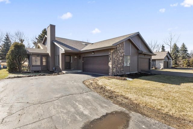 N81W13139 Country Terrace LANE, Menomonee Falls, WI 53051