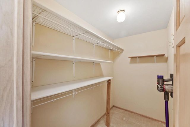 N81W13139 Country Terrace LANE, Menomonee Falls, WI 53051