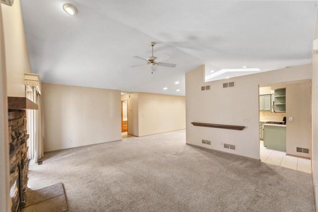 N81W13139 Country Terrace LANE, Menomonee Falls, WI 53051