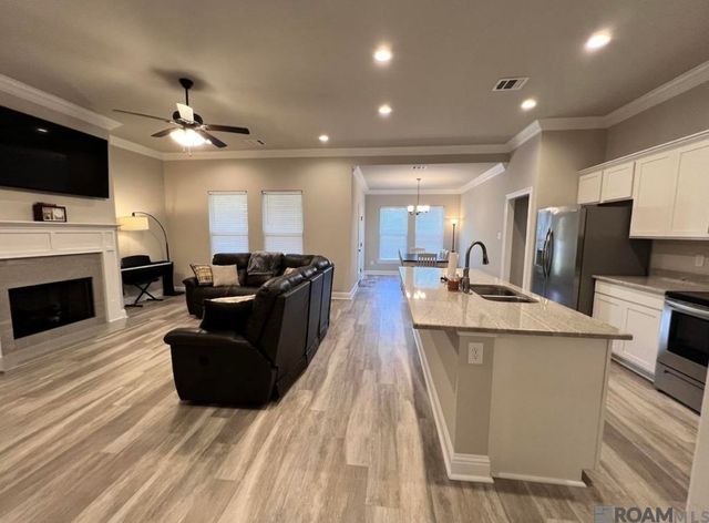 23091 Antler Lake Dr, Denham Springs, LA 70726
