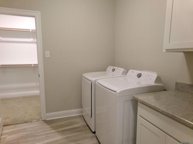 23091 Antler Lake Dr, Denham Springs, LA 70726