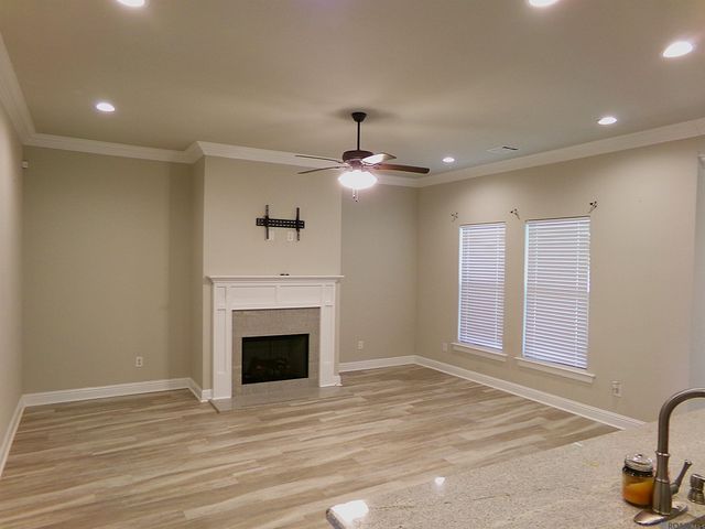 23091 Antler Lake Dr, Denham Springs, LA 70726
