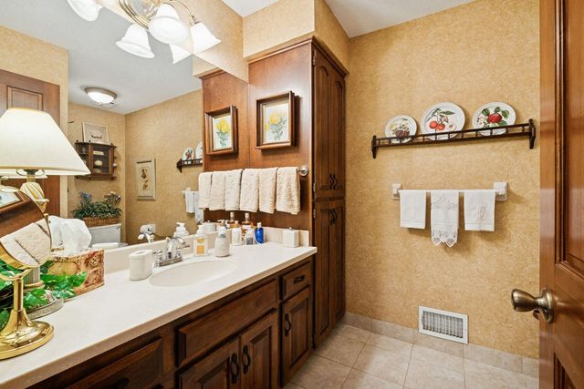 8725 Sandro Road, Bloomington, MN 55438