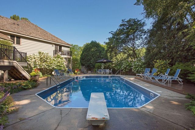 8725 Sandro Road, Bloomington, MN 55438