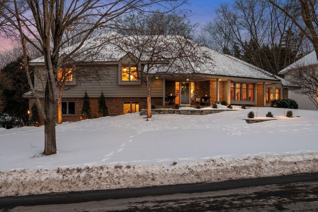 8725 Sandro Road, Bloomington, MN 55438