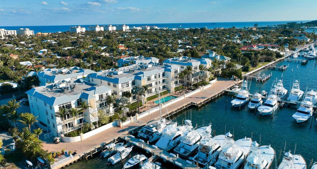 184 Lake Drive 3302, Palm Beach Shores, FL 33404