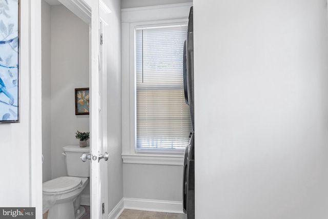 37 BISHOP HOLLOW RD, Newtown Square, PA 19073