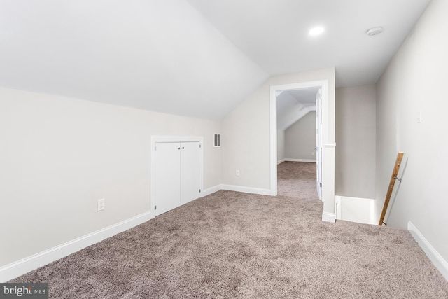 37 BISHOP HOLLOW RD, Newtown Square, PA 19073