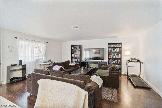 8410 Eldora Avenue 2011, Las Vegas, NV 89117