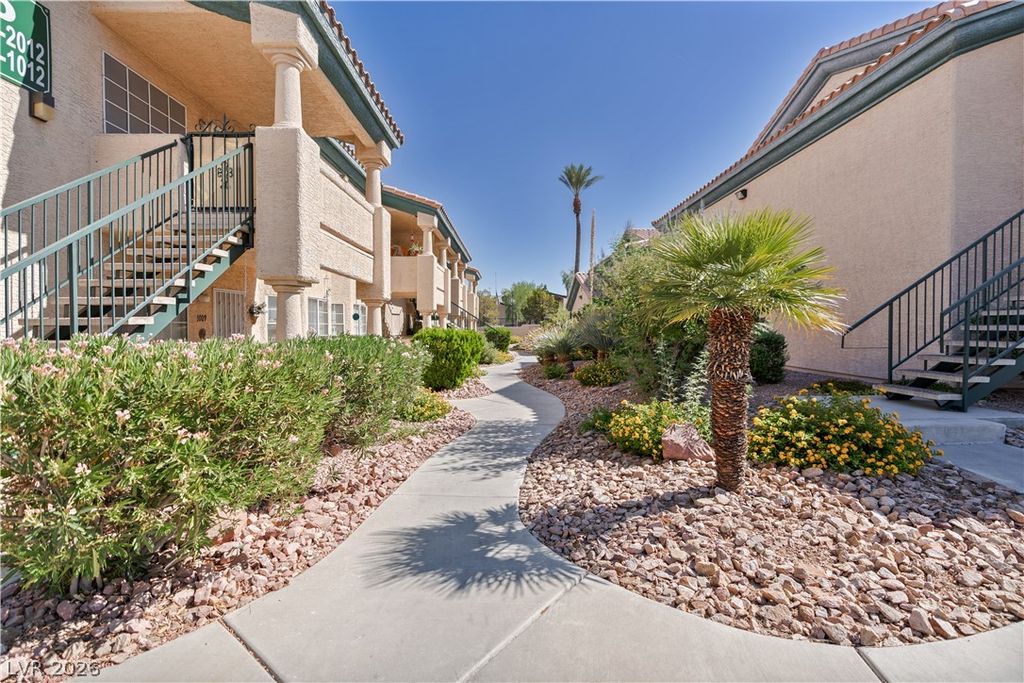 8410 Eldora Avenue 2011, Las Vegas, NV 89117