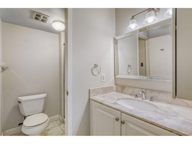 955 Eudora St 407E, Denver, CO 80220