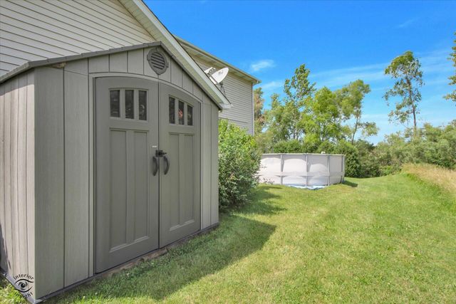2454 E 68th Avenue, Merrillville, IN 46410
