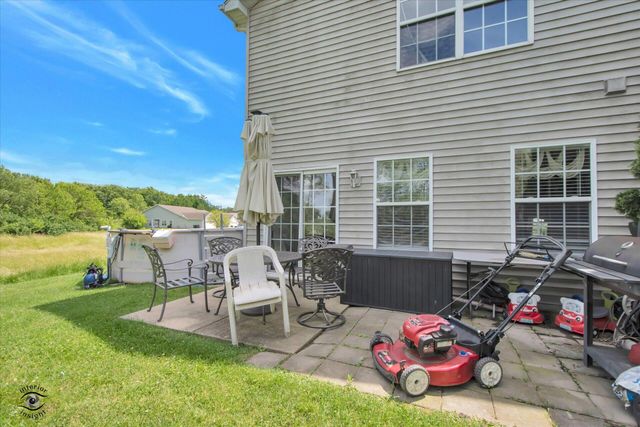 2454 E 68th Avenue, Merrillville, IN 46410