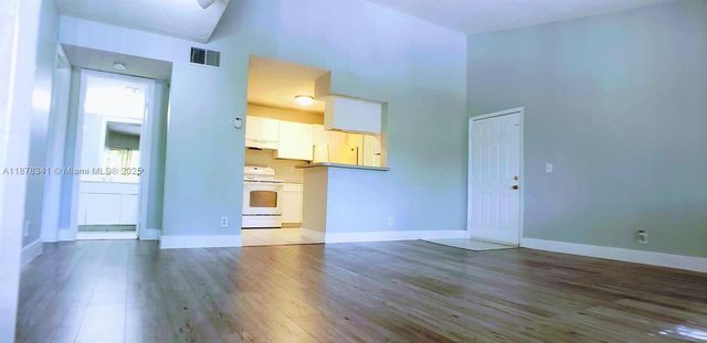 4045 W Mcnab Rd G304, Pompano Beach, FL 33069
