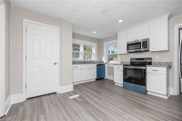 173 County ST, Suffolk, VA 23434