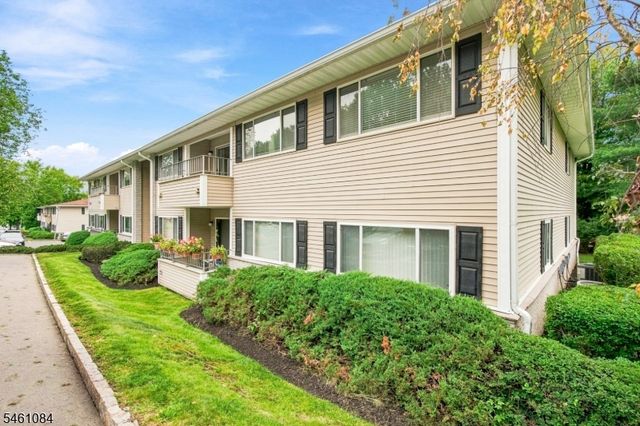 50 WE Lindsley Road 21, Cedar Grove Twp., NJ 07009