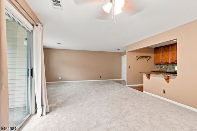 50 WE Lindsley Road 21, Cedar Grove Twp., NJ 07009