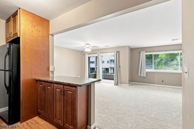 50 WE Lindsley Road 21, Cedar Grove Twp., NJ 07009