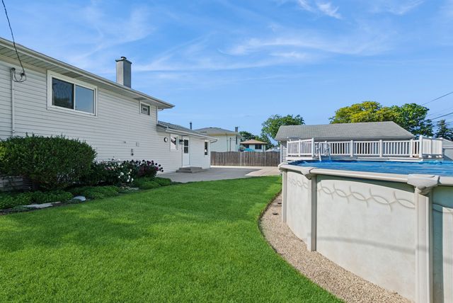 16743 S Odell Avenue S, Tinley Park, IL 60477
