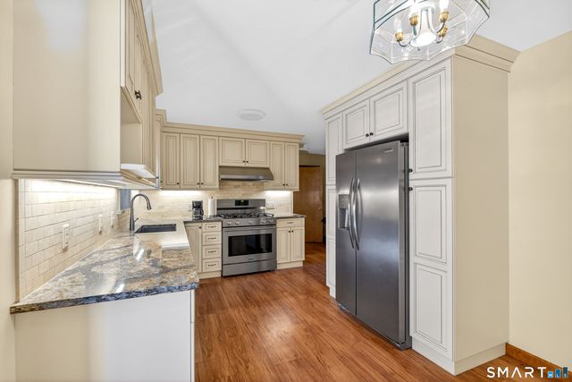 554 Jeremy Swamp Road, Southbury, CT 06488