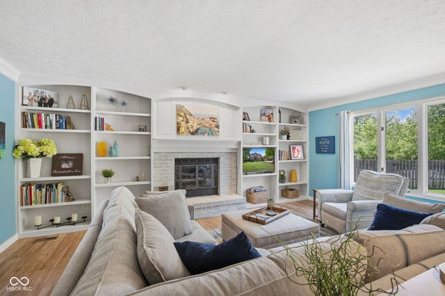8342 Catamaran Drive, Indianapolis, IN 46236