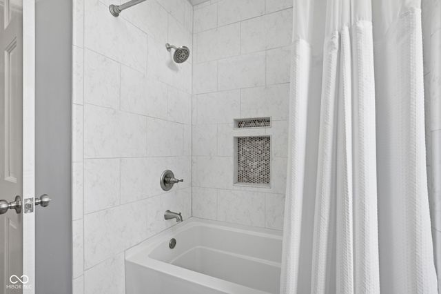 8342 Catamaran Drive, Indianapolis, IN 46236