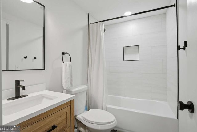 120 Hillside Lane, Roswell, GA 30076