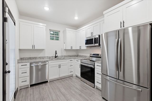 3412 Meadow Street, Dallas, TX 75215