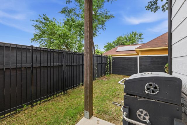 3412 Meadow Street, Dallas, TX 75215