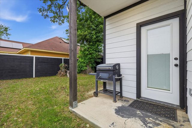 3412 Meadow Street, Dallas, TX 75215
