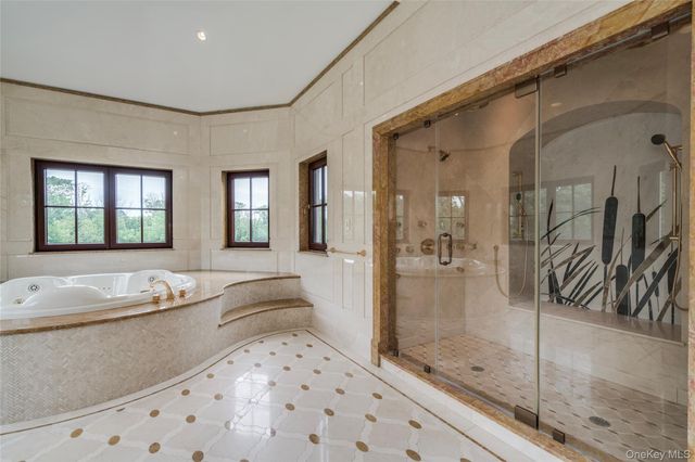 4 Valentines Farm Court, Old Brookville, NY 11545