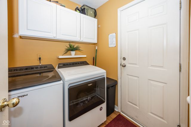 6011 Timberland Way, Indianapolis, IN 46221